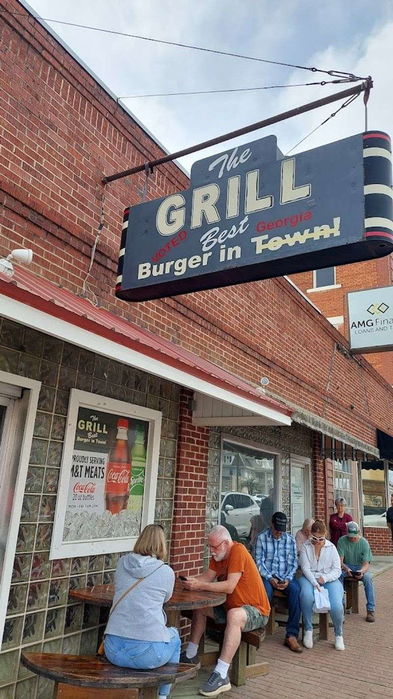 Authentic Vintage Diner Atmosphere