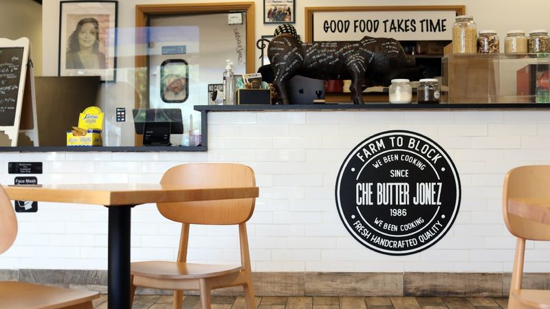This Ultimate Burger Trail Through Georgia Is A Must-Try - Decor Hint Che Butter Jonez – Atlanta, GA