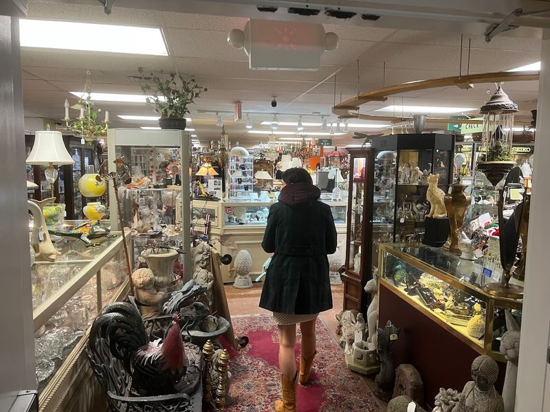 11. Cheshire Cat Antique Gallery (Raleigh)