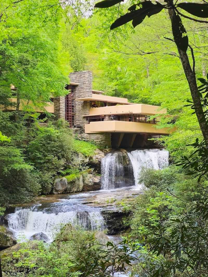 Frank Lloyd Wright's Fallingwater, Mill Run