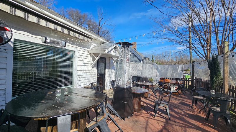 This Underrated Spot In Raleigh, North Carolina Is Worth Finding - Decor Hint Locals Treat This Spot Like A Well-Kept Secret