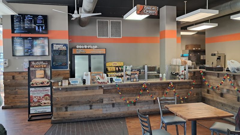 Momma Goldberg's Deli