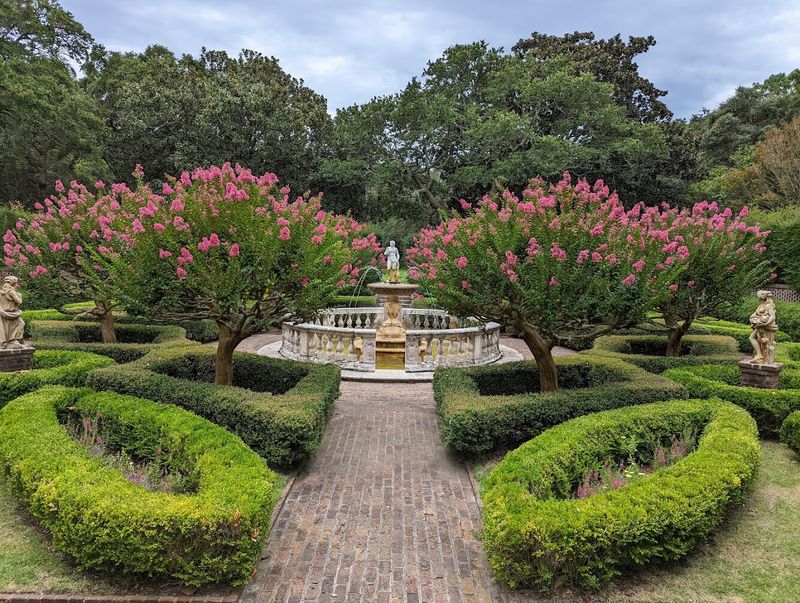 North Carolina Has Some Of The Most Exciting Spring Break Getaways And Here Is Why You Need To Go - Decor Hint Elizabethan Gardens