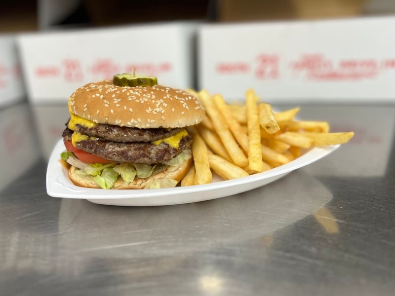 South 21 Drive-In, Charlotte