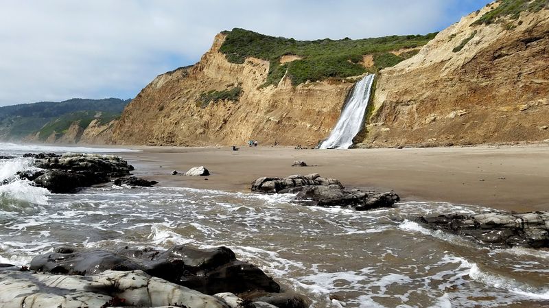 If You're Craving Real Quiet This Spring, This Northern California Escape Is It - Decor Hint Secluded Beaches With Minimal Crowds