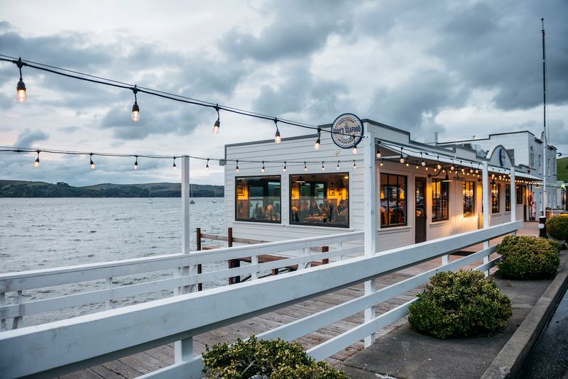 Tony's Seafood, Marshall