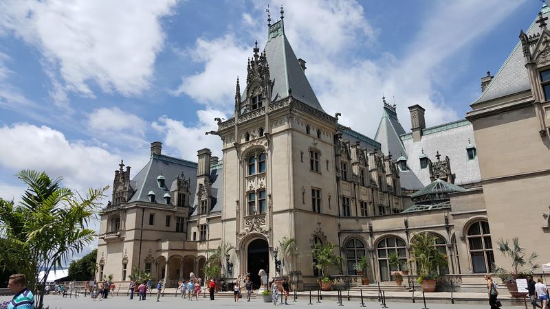 12 Reasons Everyone Is Moving To North Carolina Right Now - Decor Hint Rich History And Culture