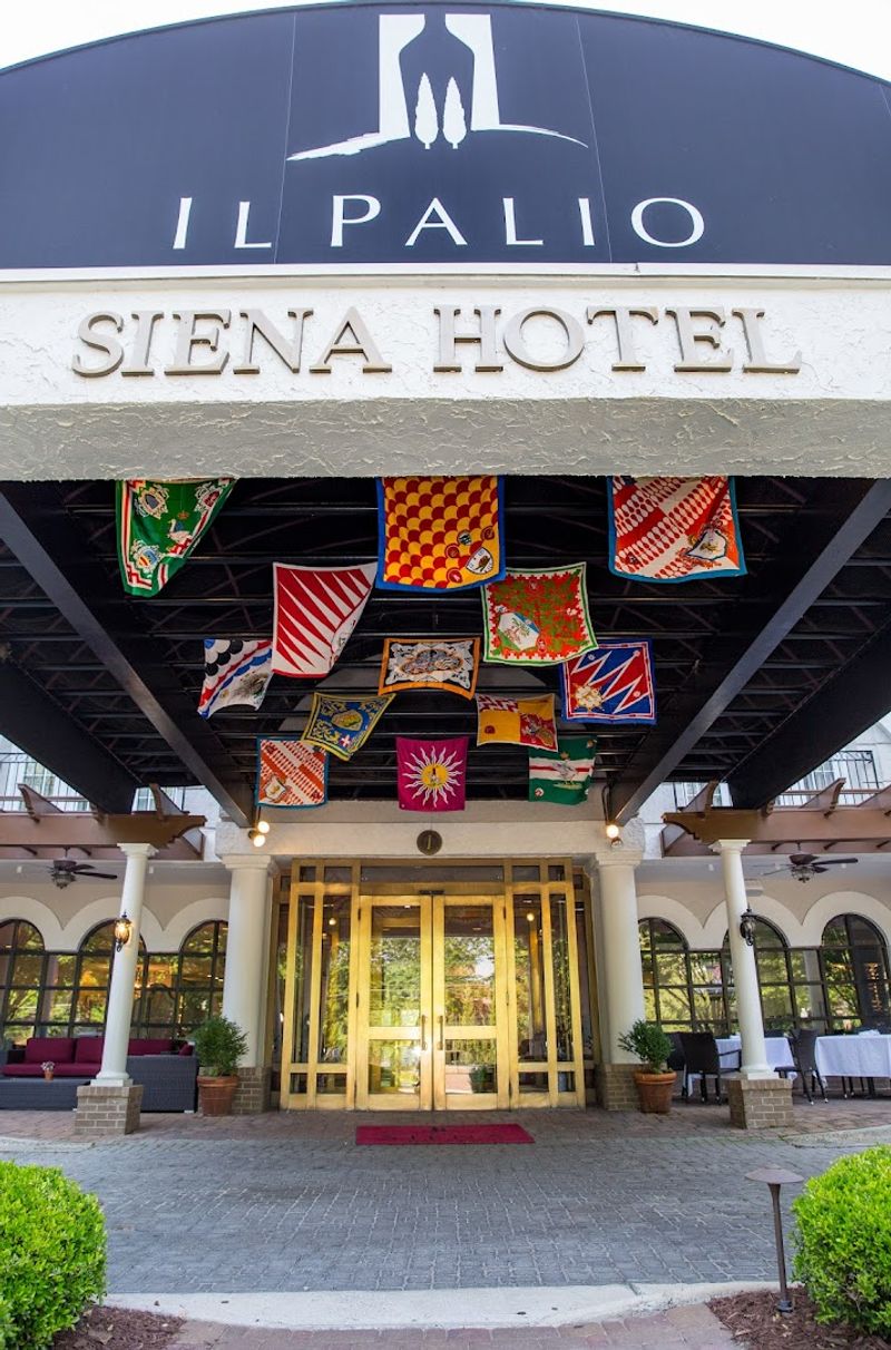 This North Carolina Italian Favorite Is So Popular, Even Reservations Feel Like A Win - Decor Hint Best Times To Visit