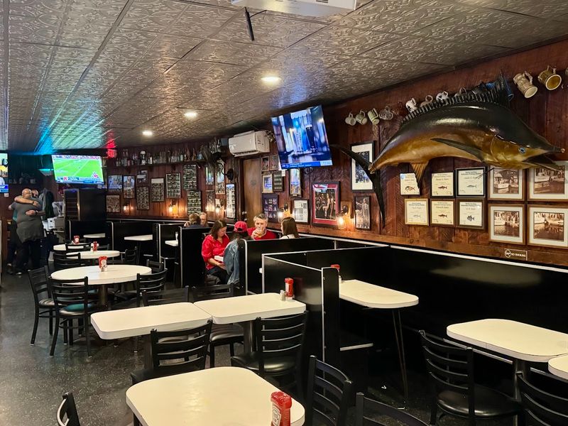 The Players' Retreat, Raleigh