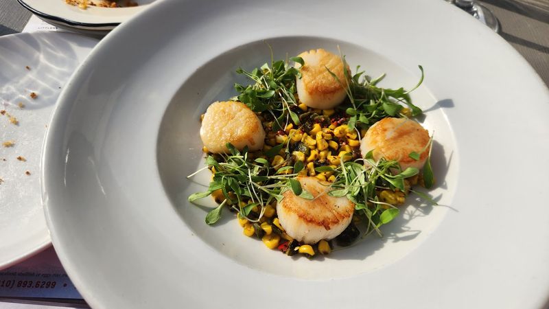 The Peruvian Scallops At This No-Frills California Restaurant Have Everyone Talking - Decor Hint Practical Tips For Planning A Visit