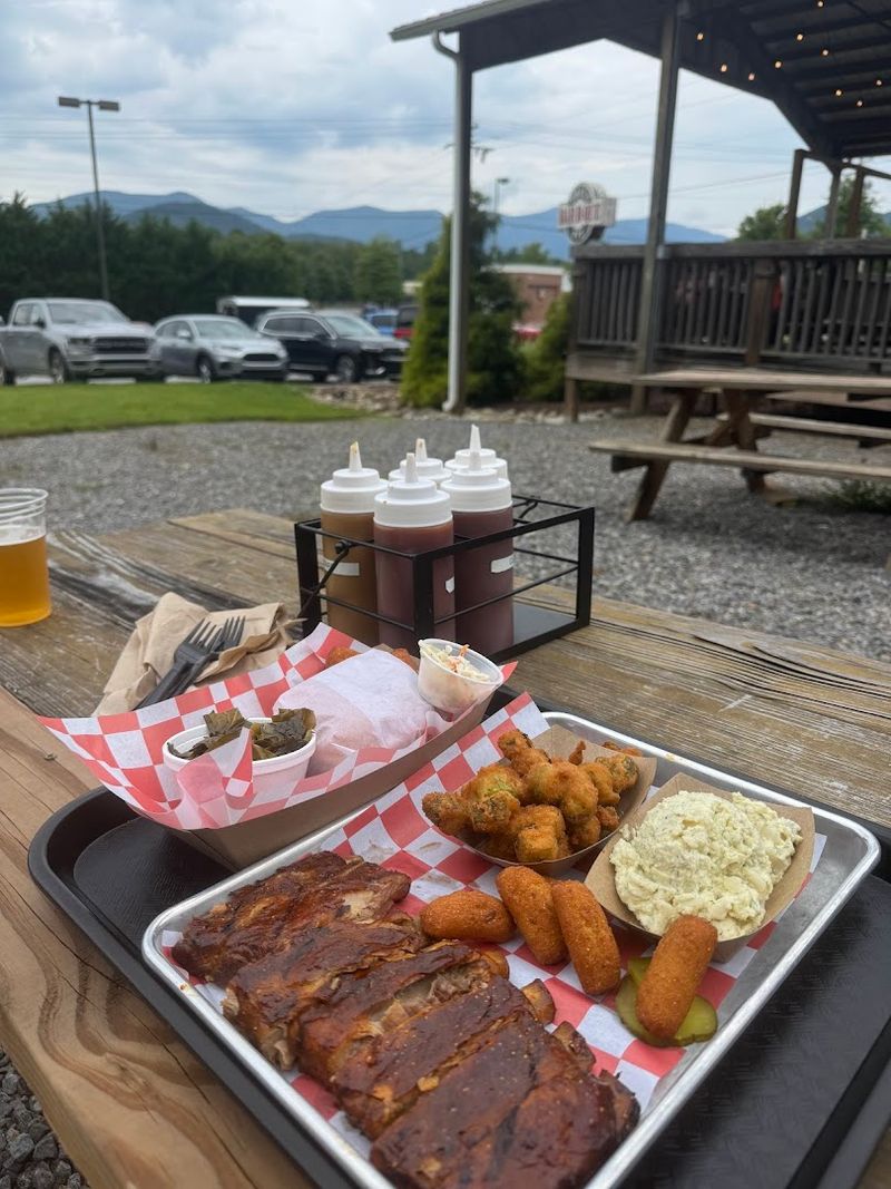 The North Carolina Mountain BBQ Spots Where Hickory Wood Still Does All The Talking - Decor Hint Phil's Bar-B-Que Pit