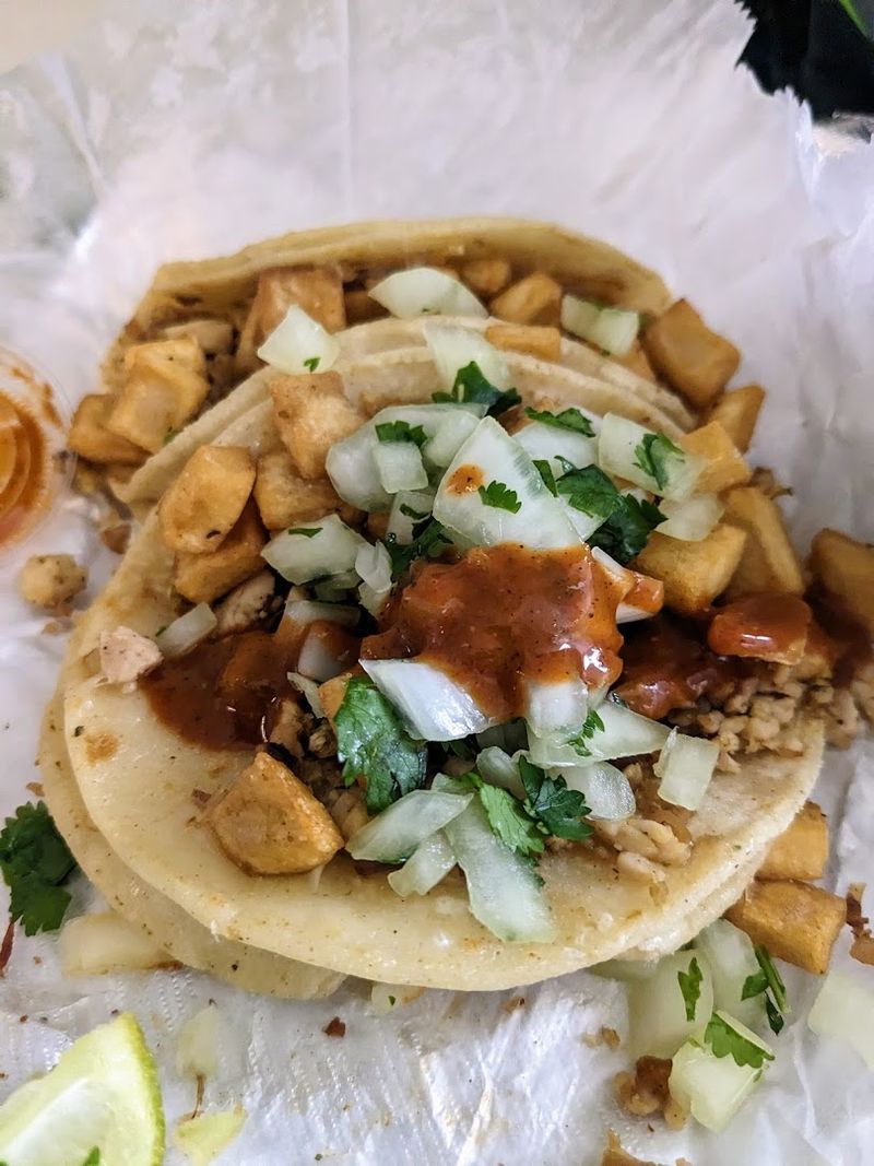 Kiss Pollos Estilo Sinaloa