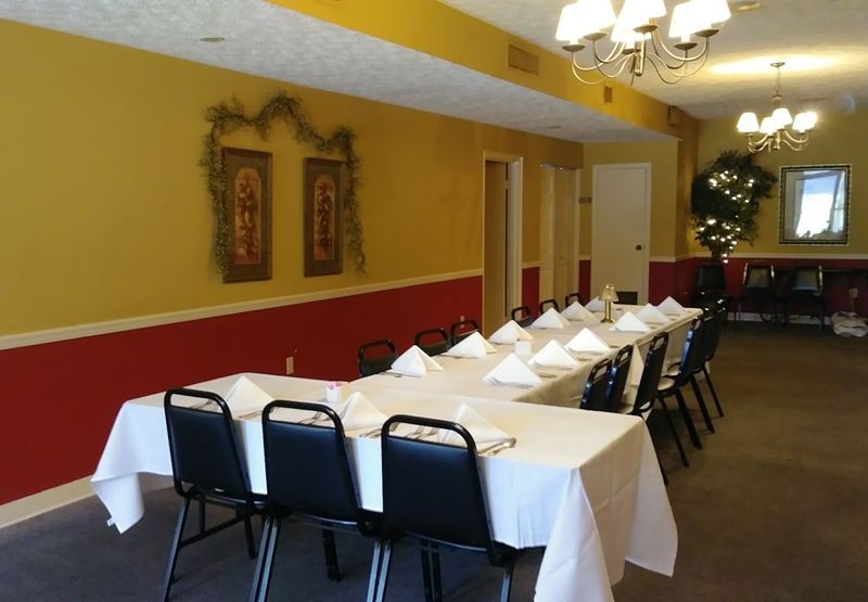 Four Oaks Restaurant & Grill