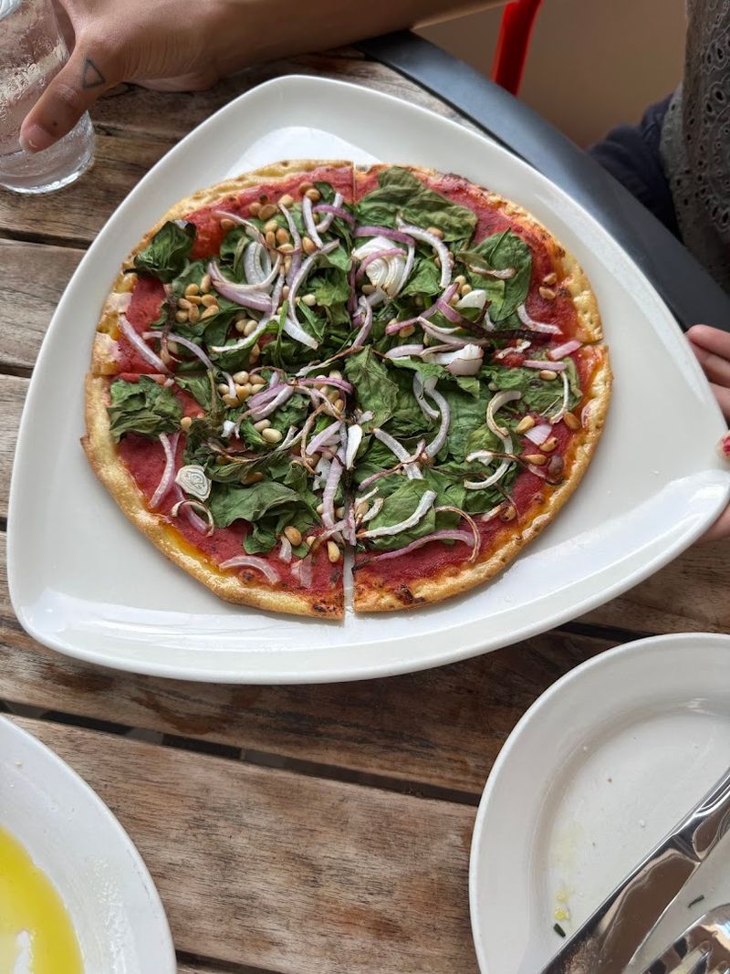 Bella Monica, Raleigh