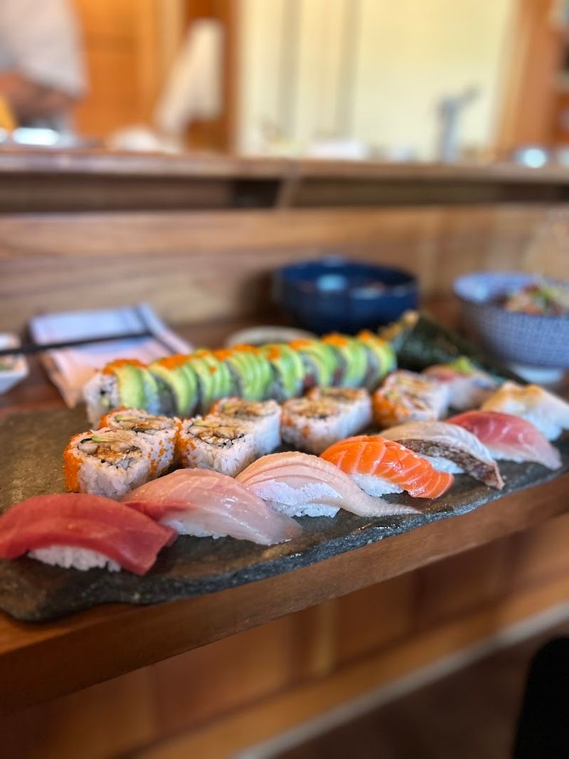 Akira Sushi, Eugene