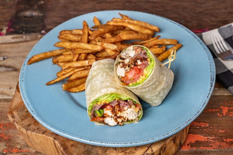 This Log Cabin Restaurant In Blairsville, Georgia Serves Incredibly Flaky Biscuits And A Legendary Sausage Gravy - Decor Hint Homemade Daily Specials