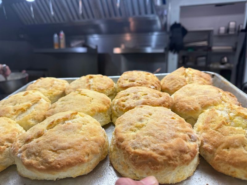This Unassuming North Carolina Cabin Serves Southern Comfort Food People Rave About - Decor Hint Homemade Biscuits That Draws Guests