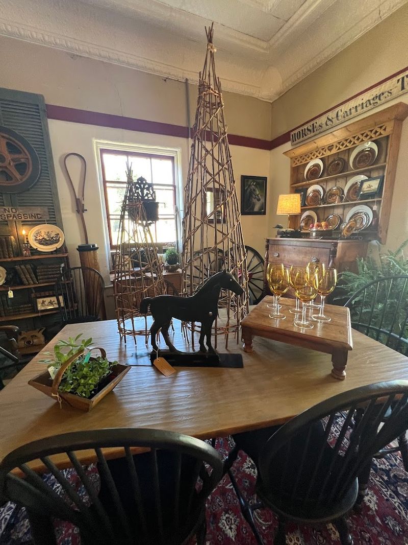 5. Old Hardware Vintage Depot (Cameron)