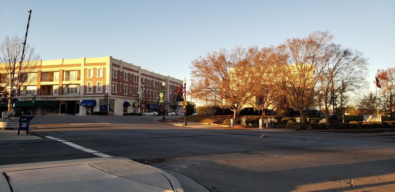 This 2026 List Reveals 16 Georgia Cities Where $1,200 A Month Covers Retirement - Decor Hint Tifton