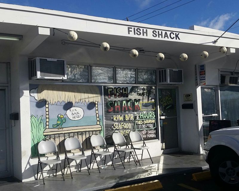 14 Iconic Hidden Florida Spots Locals Refuse To Share - Decor Hint The Fish Shack, Pompano Beach