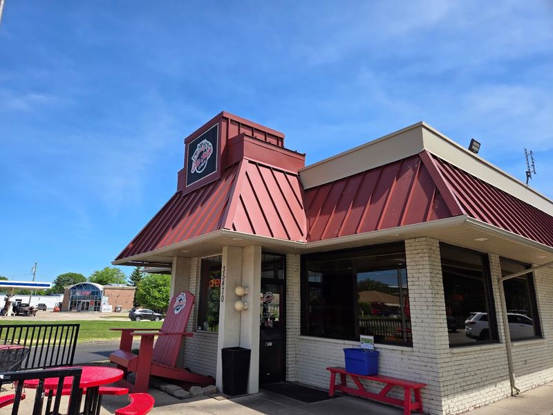 14 Michigan Carryout Fish Fry Spots Serving The Best Lake Perch And Fresh Seafood - Decor Hint Anchor Bay Pit Stop Diner