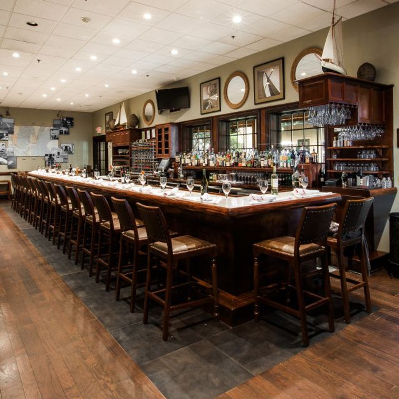 14 Georgia Seafood Shacks That Make Fancy Places Look Ordinary - Decor Hint Halyards Restaurant — St. Simons Island