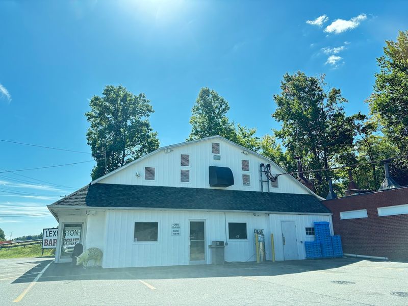 North Carolina's Most Iconic Comfort Food Spots Worth Seeking Out - Decor Hint Lexington Barbecue, Lexington