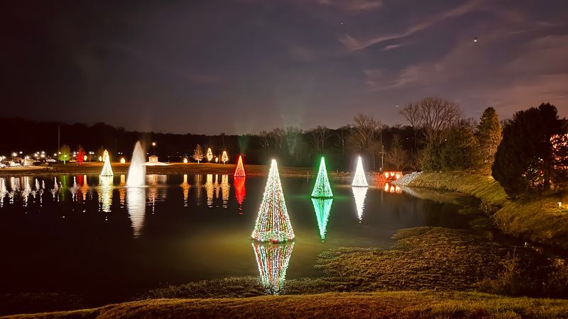 December: Christmas Town USA