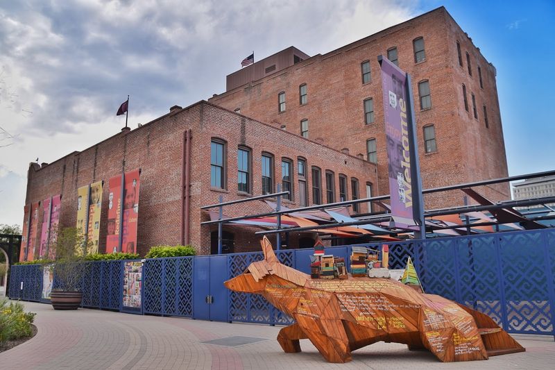 These 12 Meaningful California Destinations Are Perfect To Visit On International Women's Day - Decor Hint La Plaza De Cultura Y Artes, Los Angeles