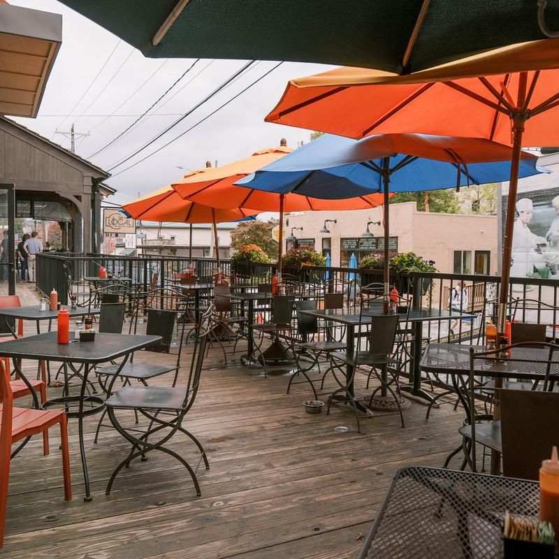 Melanie's On Howard, Boone