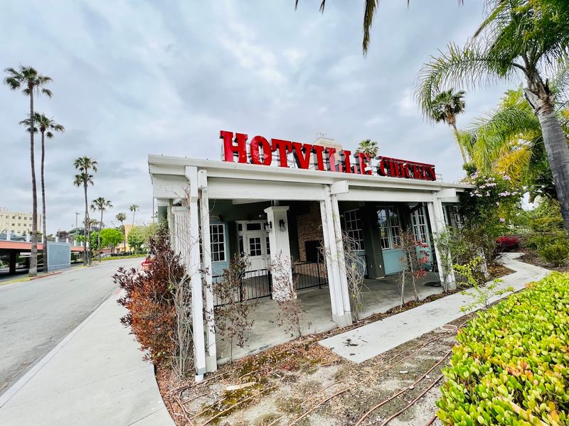 Hotville Chicken, Los Angeles