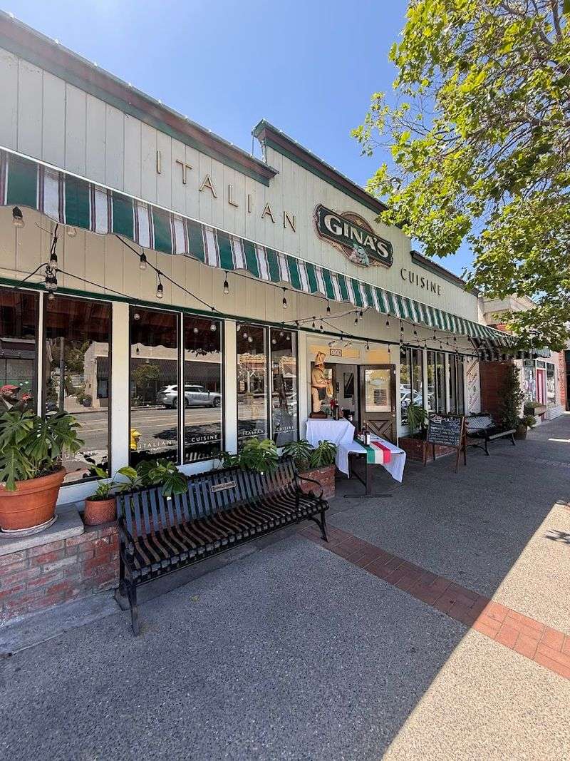 11 California's Central Coast Italian Restaurants That Don't Make Headlines, But Always Have A Crowd - Decor Hint Gina's Italian Cuisine