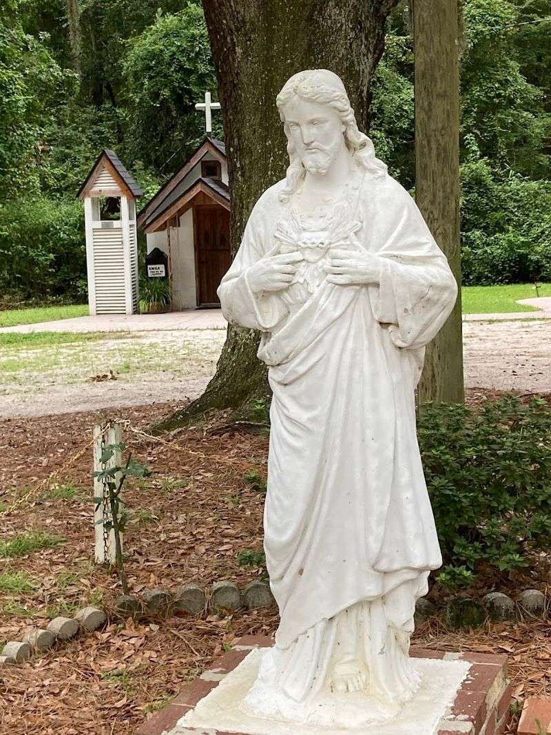 This Georgia Landmark Is Famous For Being The Smallest Church In America - Decor Hint Planning Your Visit to This One-of-a-Kind Georgia Landmark