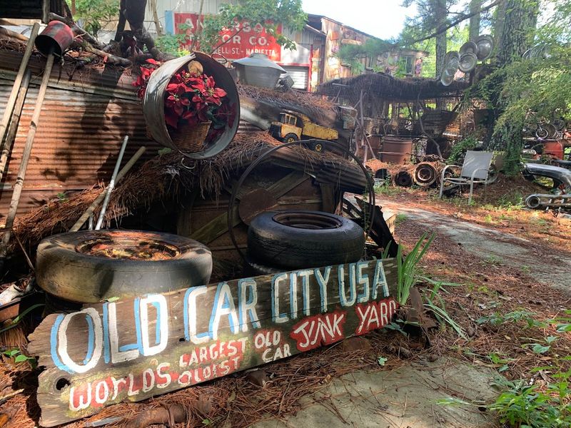 Explore 4,000 Abandoned Classic Cars Slowly Being Reclaimed By Nature At This Amazing Georgia Junkyard - Decor Hint Service Animals Welcome and Accessibility Considered