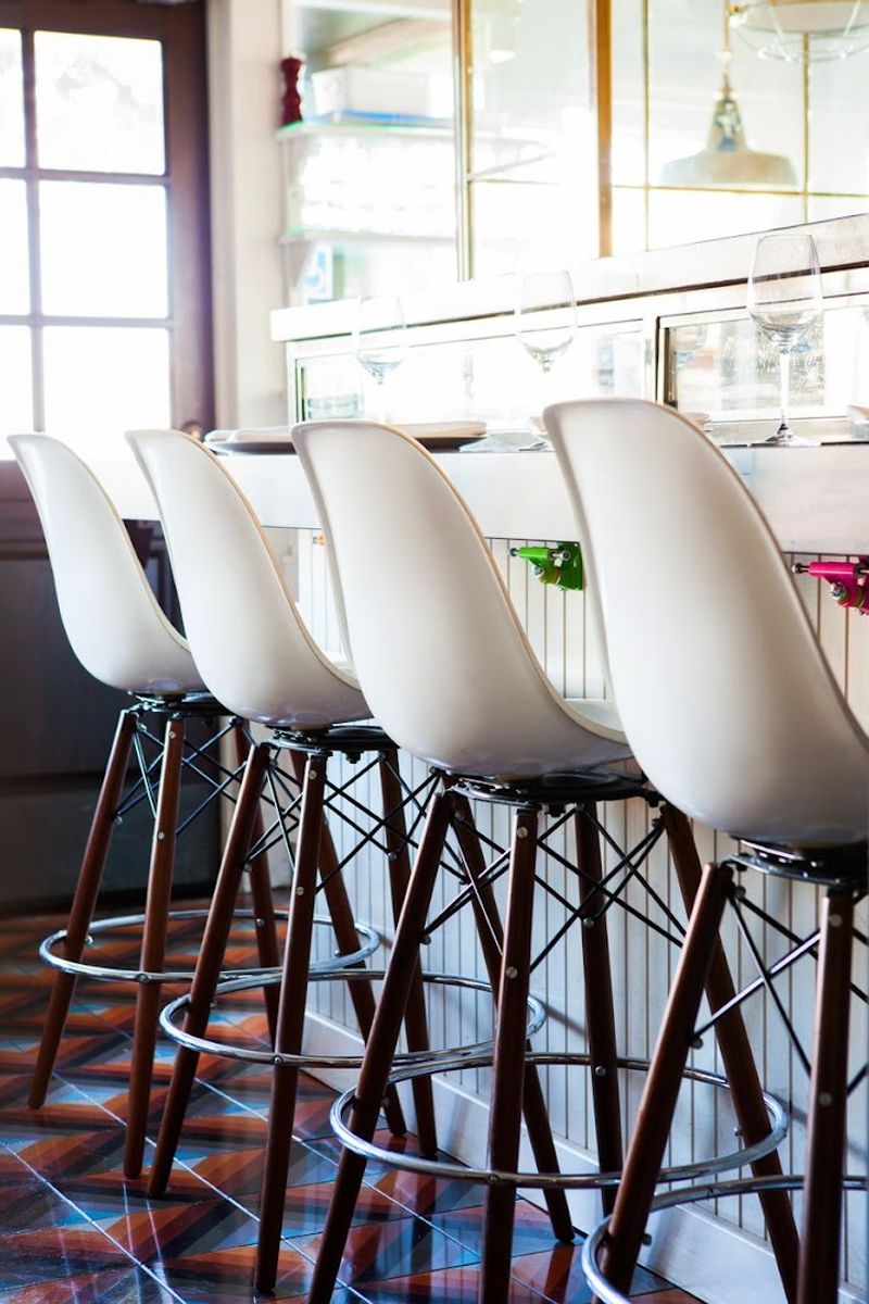 The Peruvian Scallops At This No-Frills California Restaurant Have Everyone Talking - Decor Hint The Raw Bar And What Makes It Stand Out