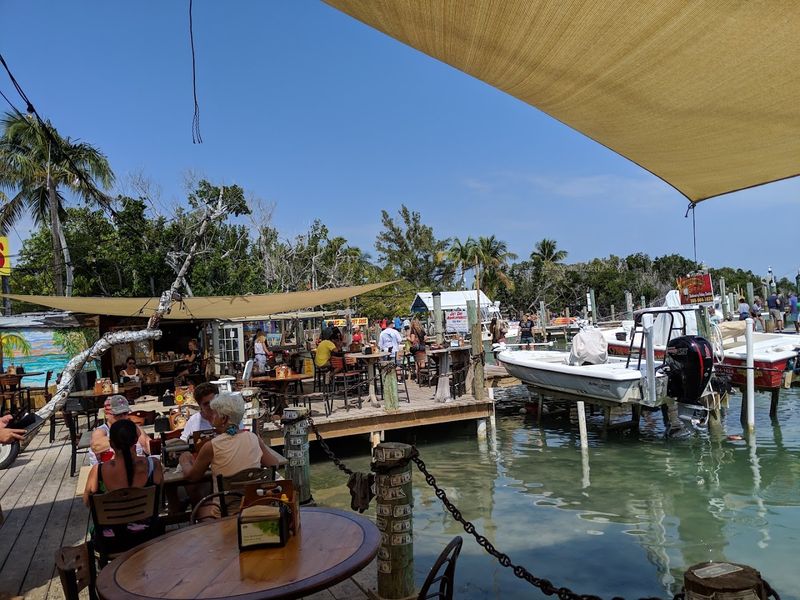 Robbie's Of Islamorada, Hungry Tarpon 