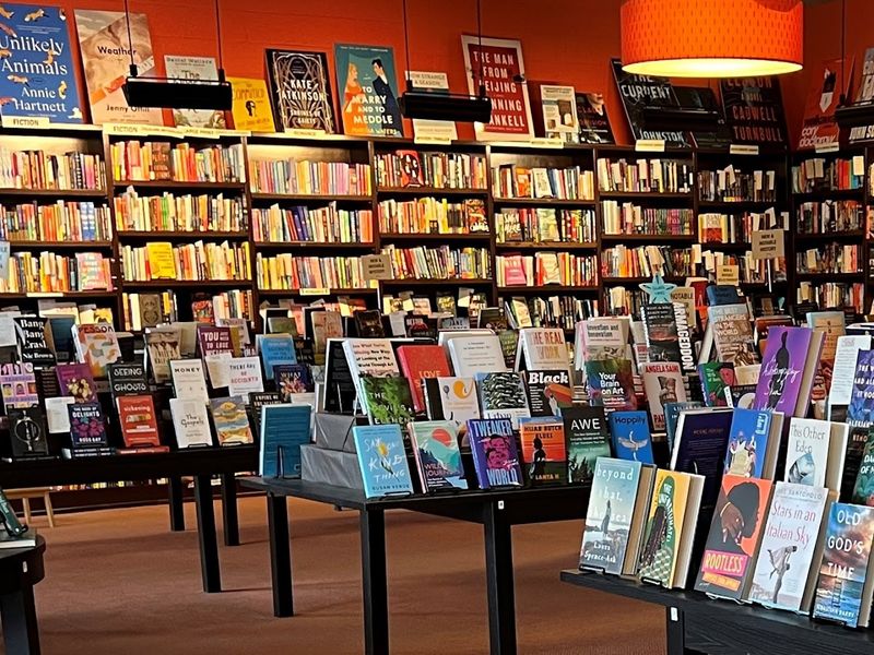 Flyleaf Books, Chapel Hill