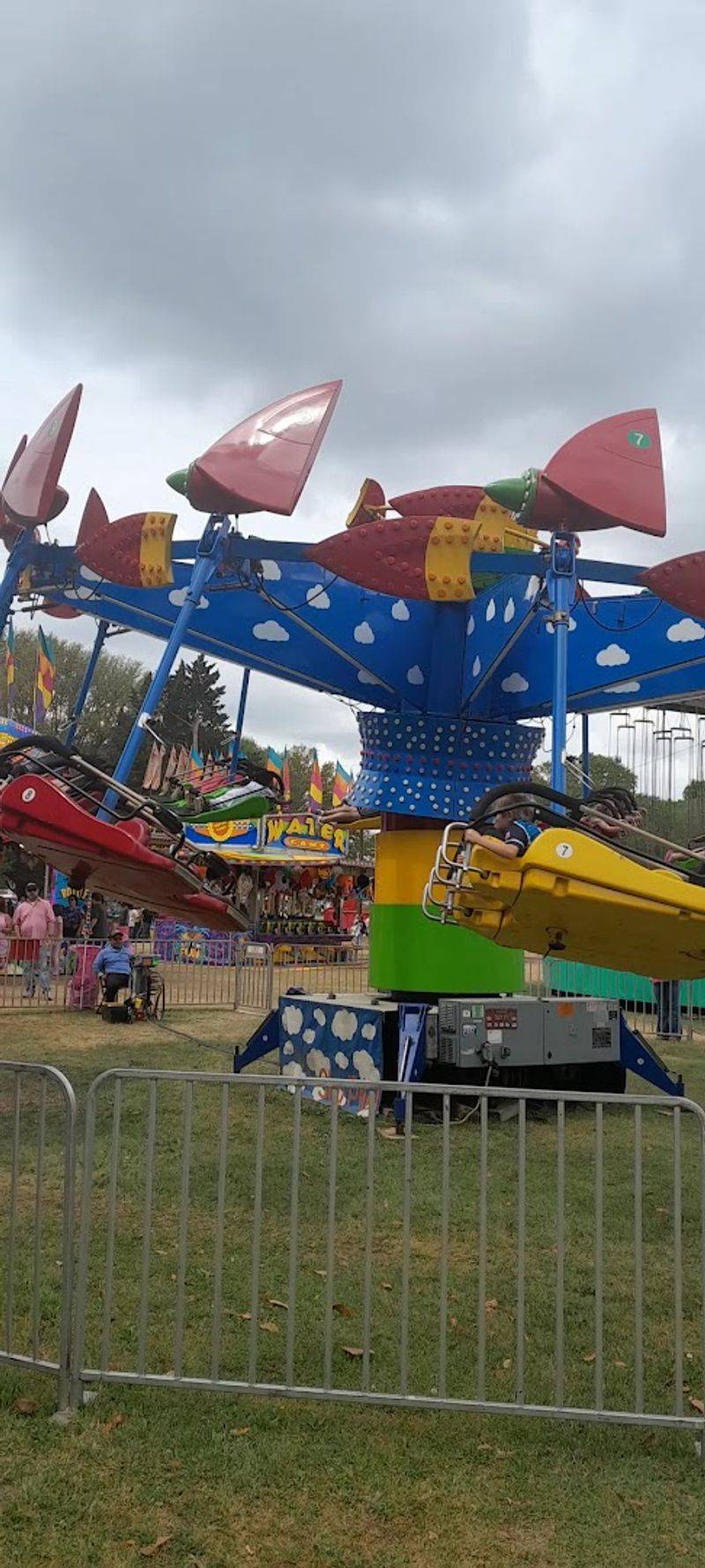 This Spring Cherry Blossom Festival In Macon, Georgia Is So Surreal, You'll Think You're In A Dream - Decor Hint Why Macon, Georgia Deserves a Spot on Every Spring Travel List