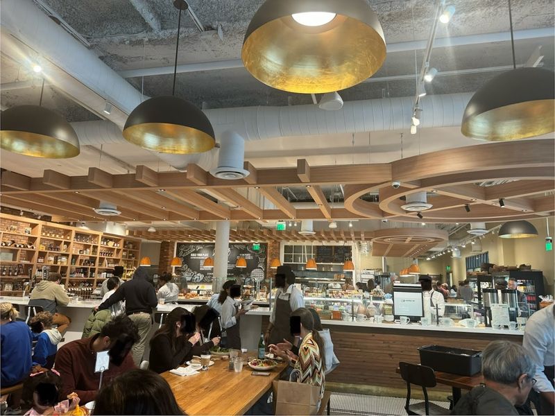 This Georgia Spot Is Making Croissants So Good, They Compete With Europe - Decor Hint Multiple Locations Make It Easier to Visit