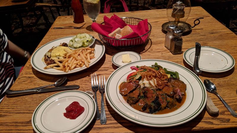 Lunch And Dinner Menus