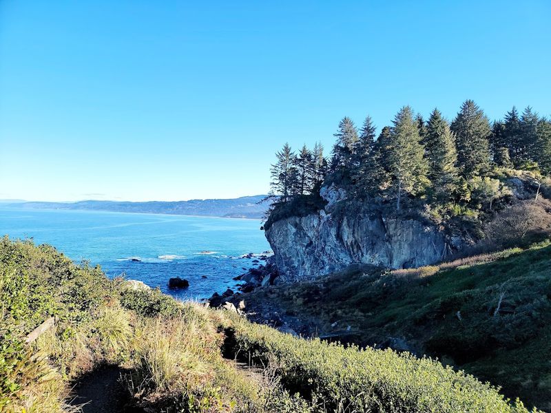 Offers Sweeping Coastal Cliff Views