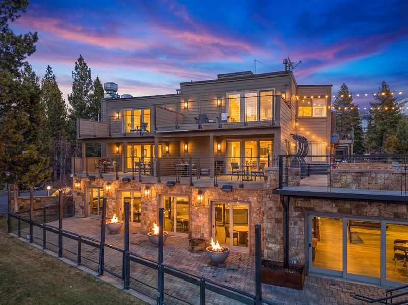 California's Lakeside Fish Fry Spots Worth Planning A Trip For This April - Decor Hint The Landing Lakeside Dining, South Lake Tahoe