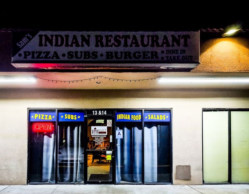 9 Off-The-Grid Joshua Tree, California Restaurants You'll Absolutely Love - Decor Hint Sam's Indian Food & Pizza