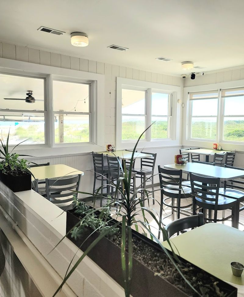 Oceanana Pier House, Atlantic Beach