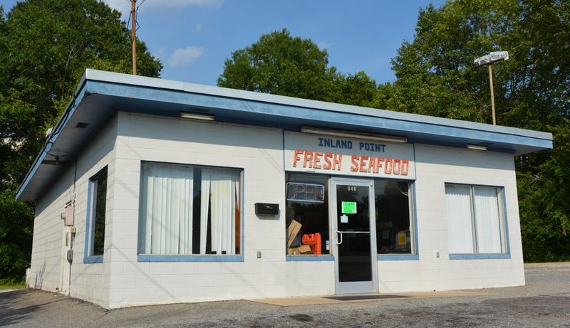 10 North Carolina Carryout Windows For The Perfect Crunch - Decor Hint Inland Point Fresh Seafood, Salisbury