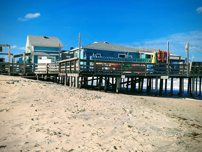 Fish Heads Bar & Grill