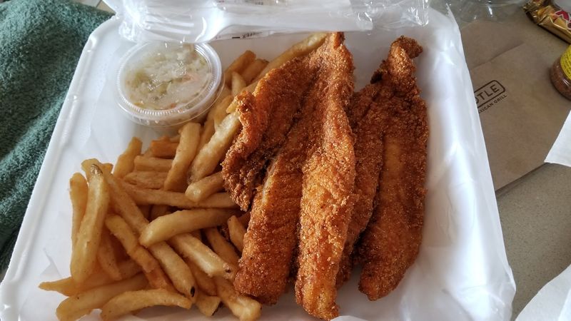 Farm House Foods Live Fish Market, Cleveland