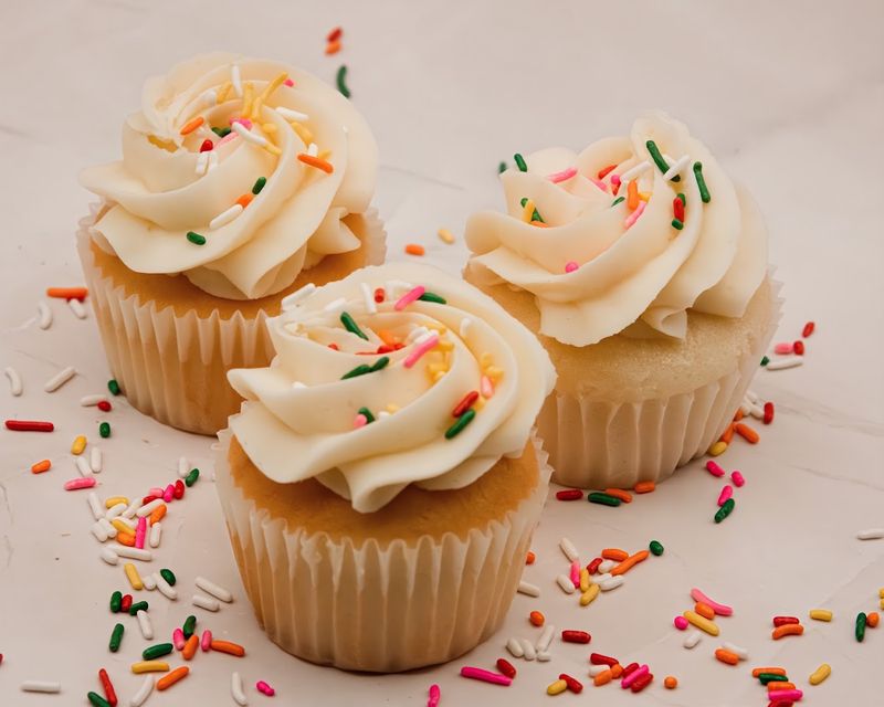 Jenny Cakes At The Lake