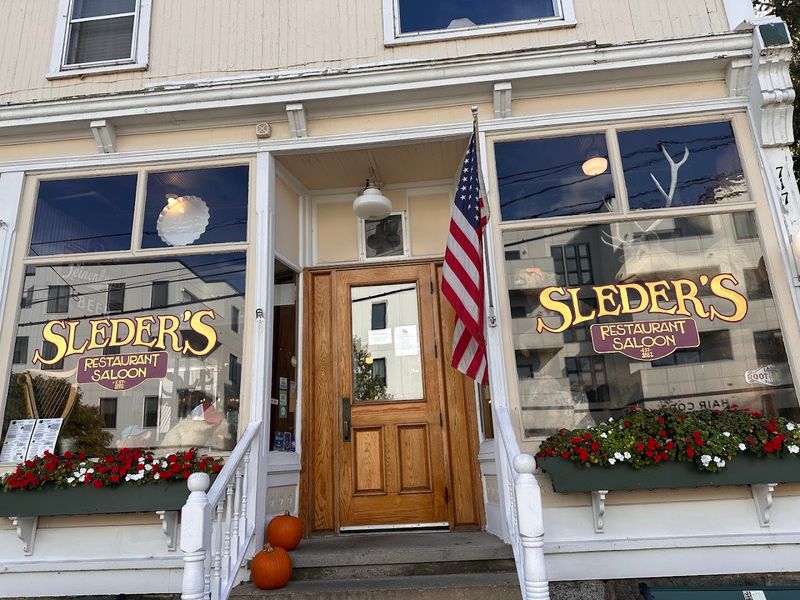 Sleder's Family Tavern, Traverse City