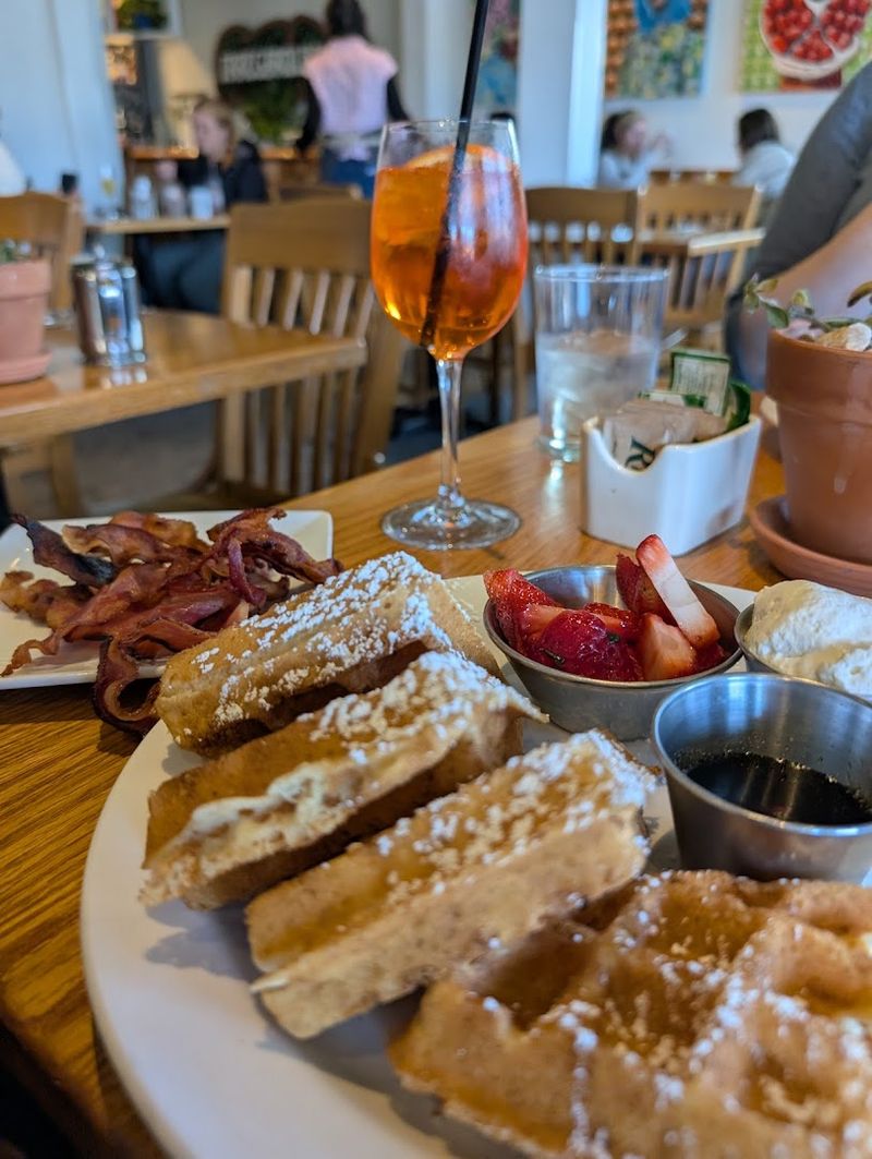 15 Raleigh, North Carolina Restaurants Locals Say Are Worth Discovering - Decor Hint Irregardless Café